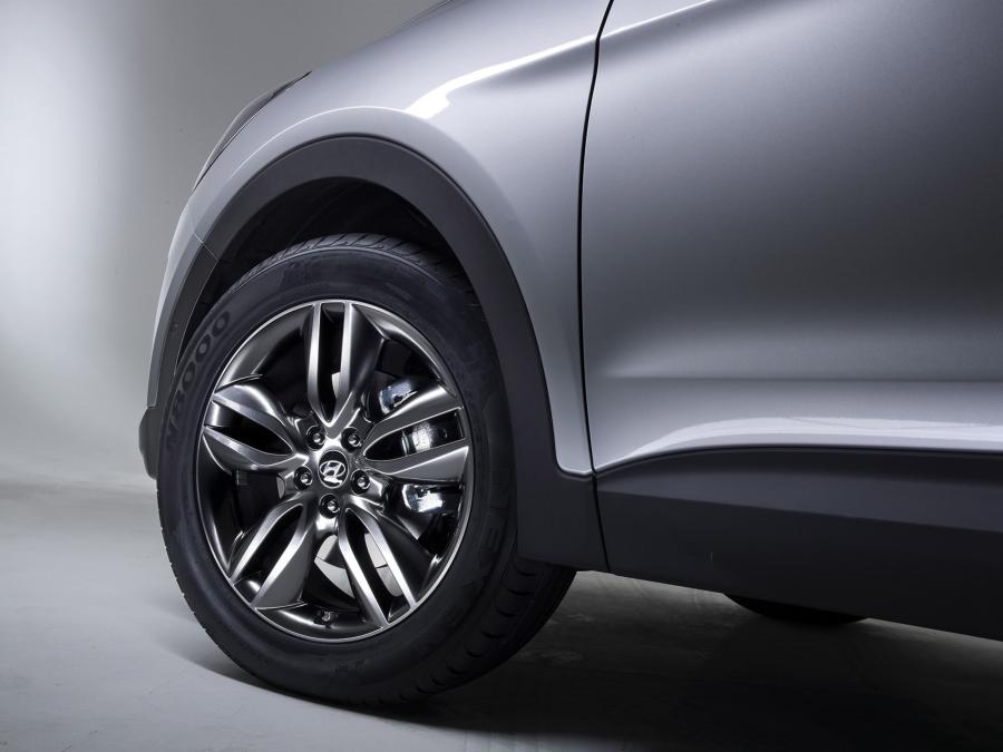  Hyundai Santa Fe 2013 года  (фото 32 из 108)